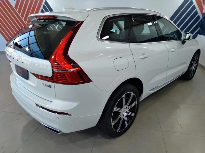 Volvo XC 60 2.0 T8 HYBRID INSCRIPTION AWD GEARTRONIC 2020 Híbrido - Picture 3