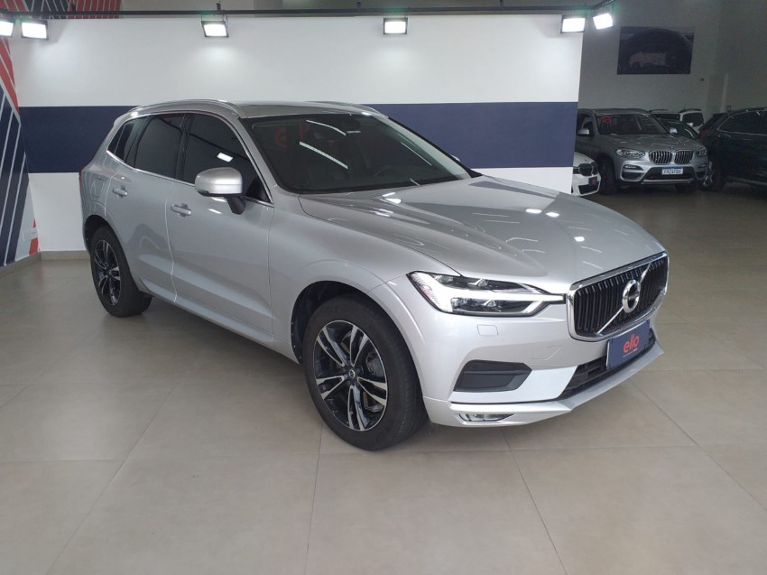 Volvo XC 60 MOMENTUM D5 2.0 AWD 2020 Diesel - Picture 0