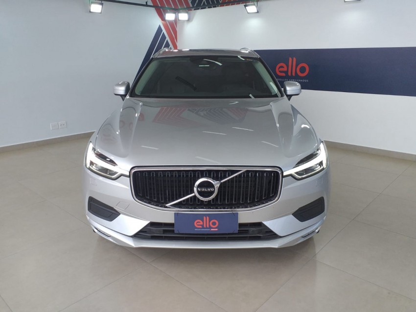 Volvo XC 60 MOMENTUM D5 2.0 AWD 2020 Diesel - Picture 1